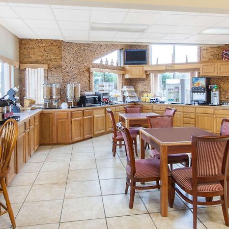Days Inn By Wyndham Sault Ste Marie Mi Εξωτερικό φωτογραφία